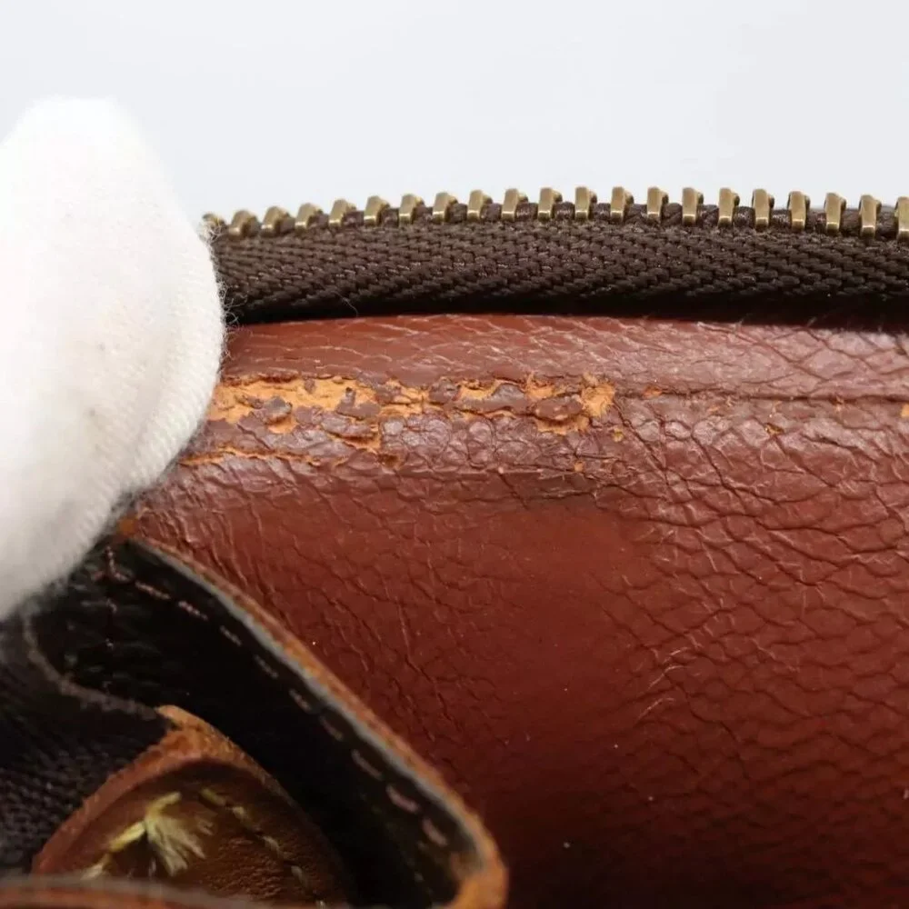 LOUIS VUITTON Monogram Poche Toilette 26 Pouch - Picture 13 of 15